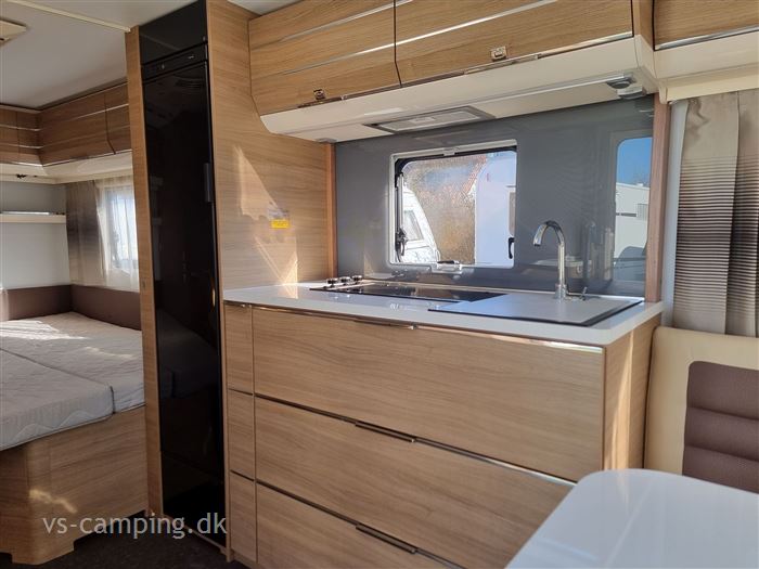 Adria Adora Silver "Jubilæumsmodel" 522 UP m. Alde